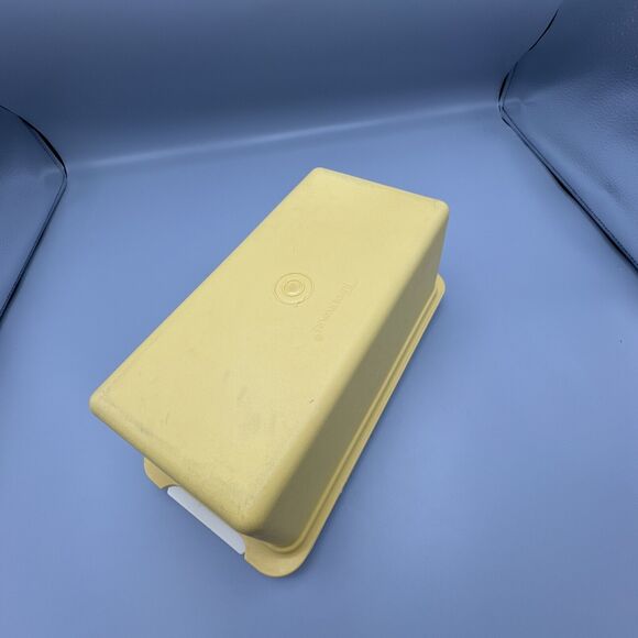 Vtg Tupperware Bread Box 171-5 and Lid 172-2 Harvest Gold Almond Kitchen Camping - Picture 11 of 16